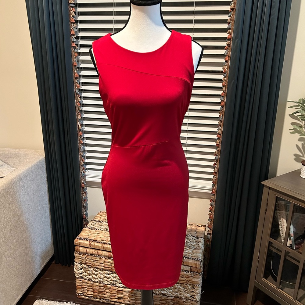 Noir Elegant Red Midi Dress